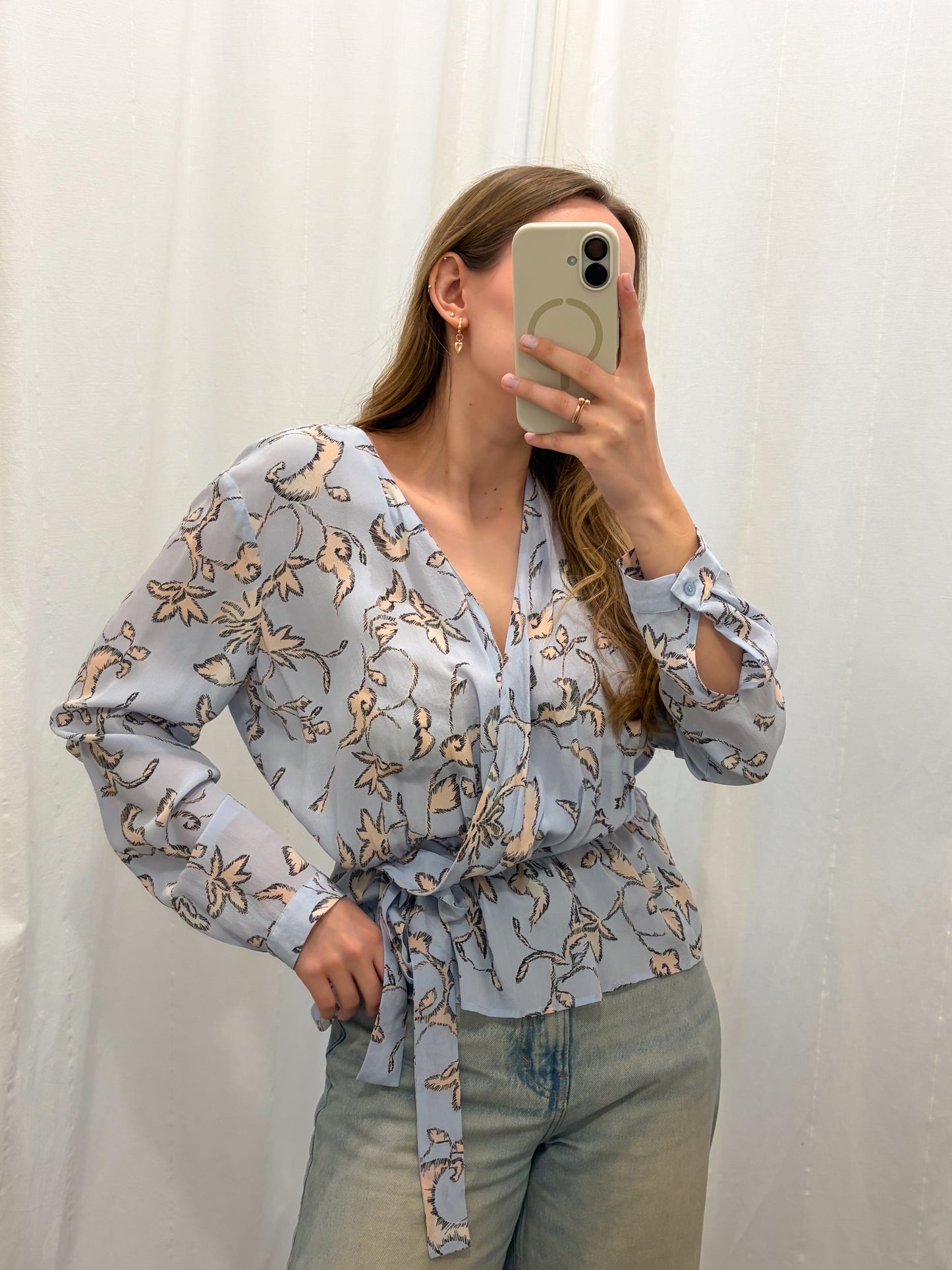Błękitna bluzka ze 100% jedwabiu z baskinką | L-XL