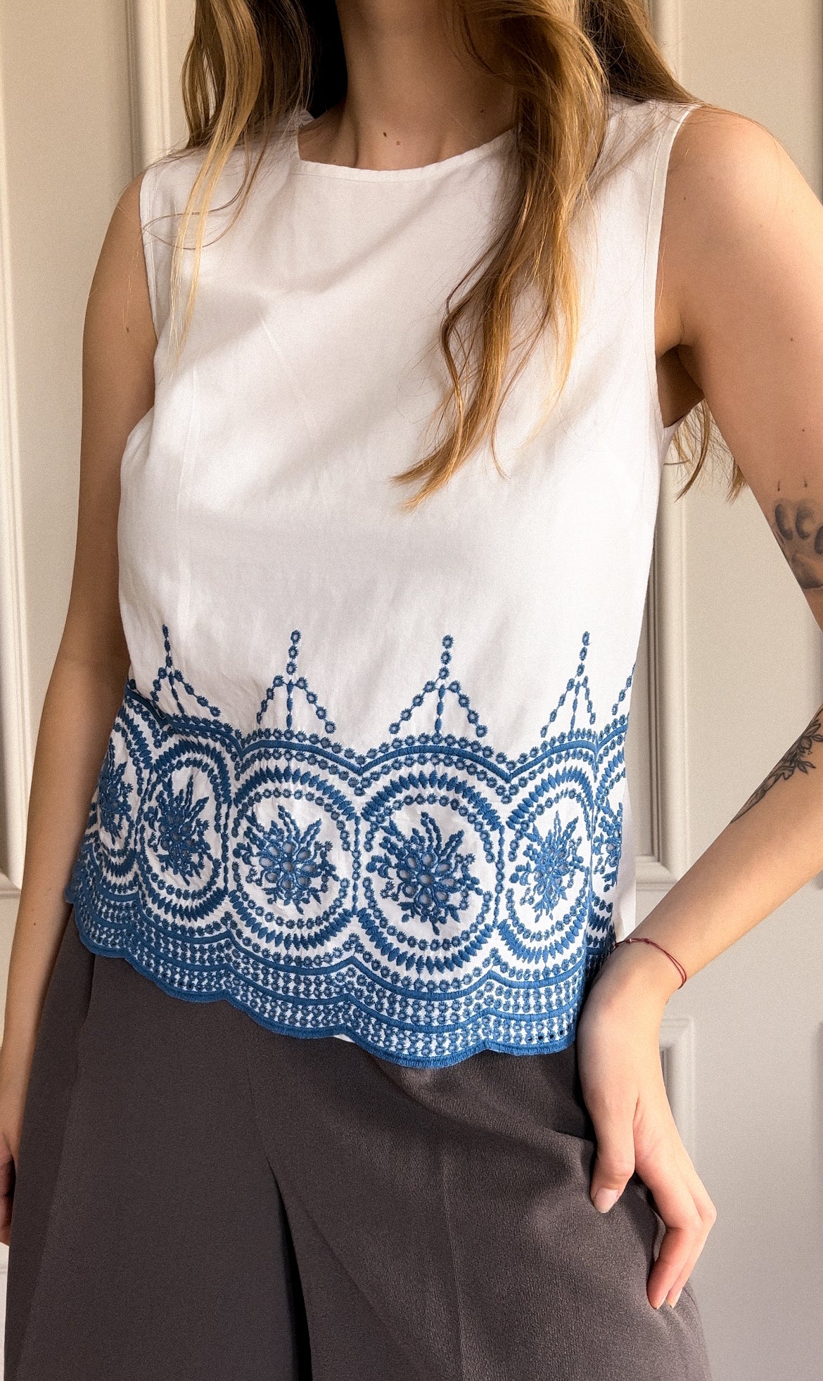 Bawełniana bluzka z haftem | S/M