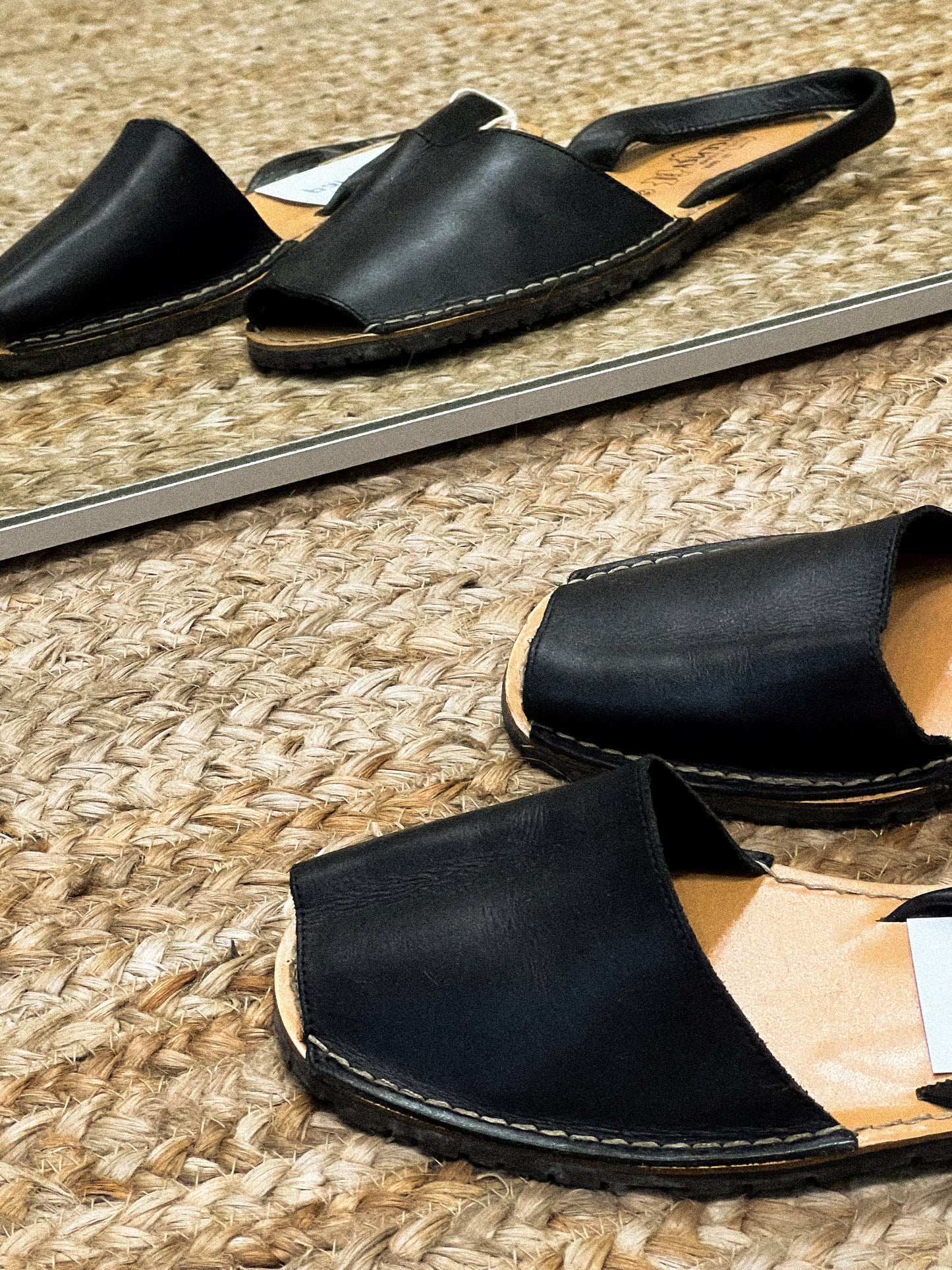 Czarne sandały Avarcas 41/41 | skóra naturalna | unisex