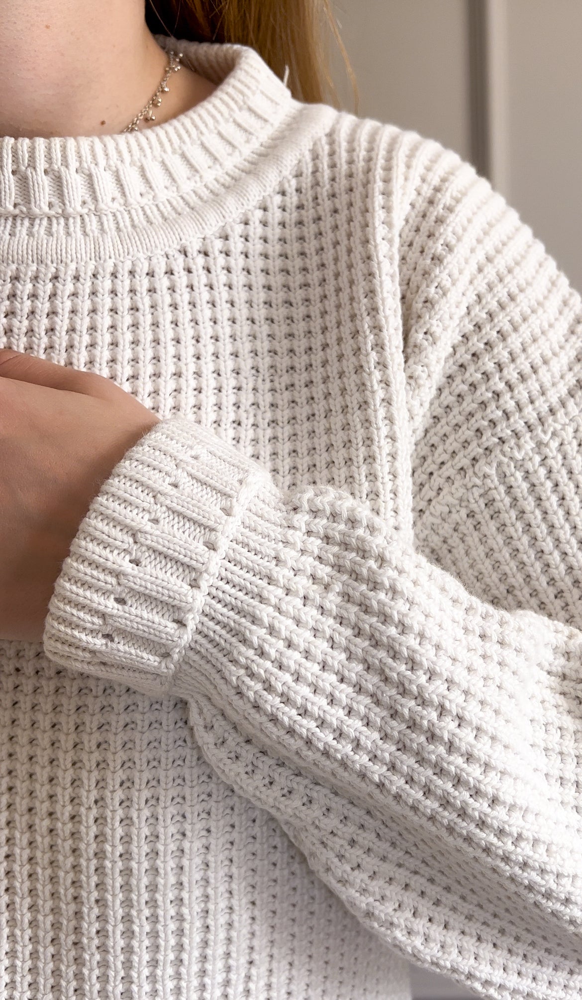 Bawełniany krótki sweter | S