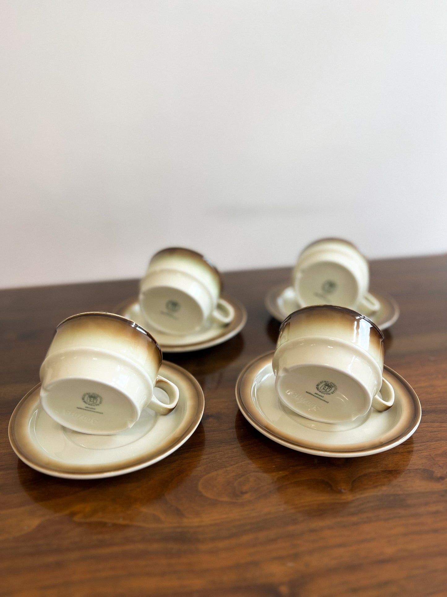 Filiżanka z talerzykiem marki Walküre Porzellan Bayreuth