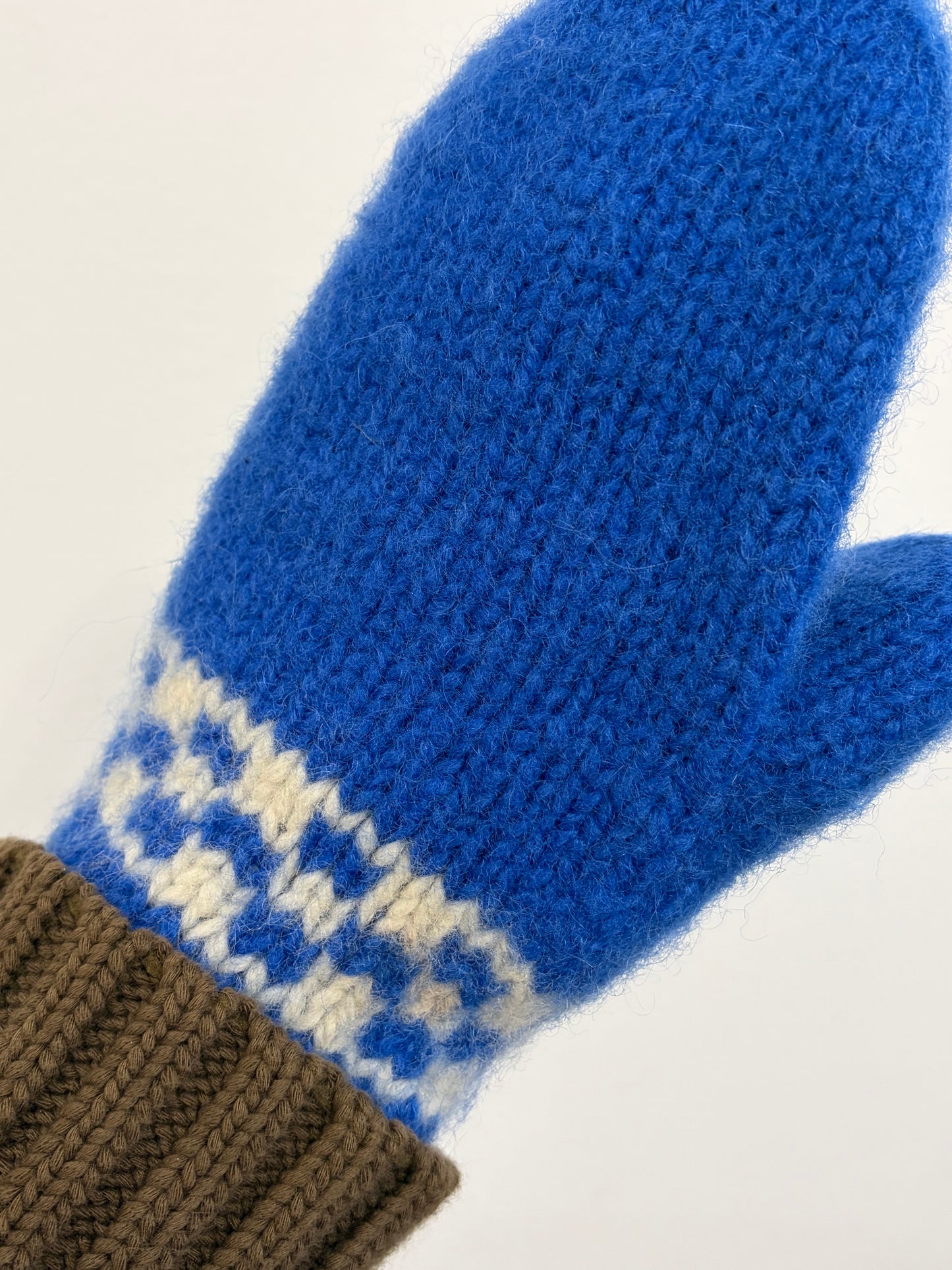 Ręcznie robione rękawiczki wełniane