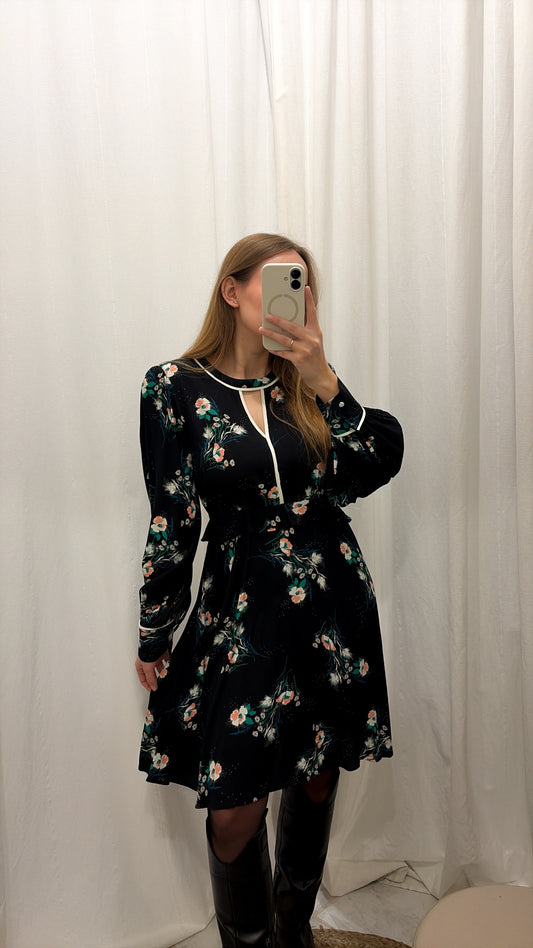 Sukienka w kwiatki ze 100% wiskozy | M/L