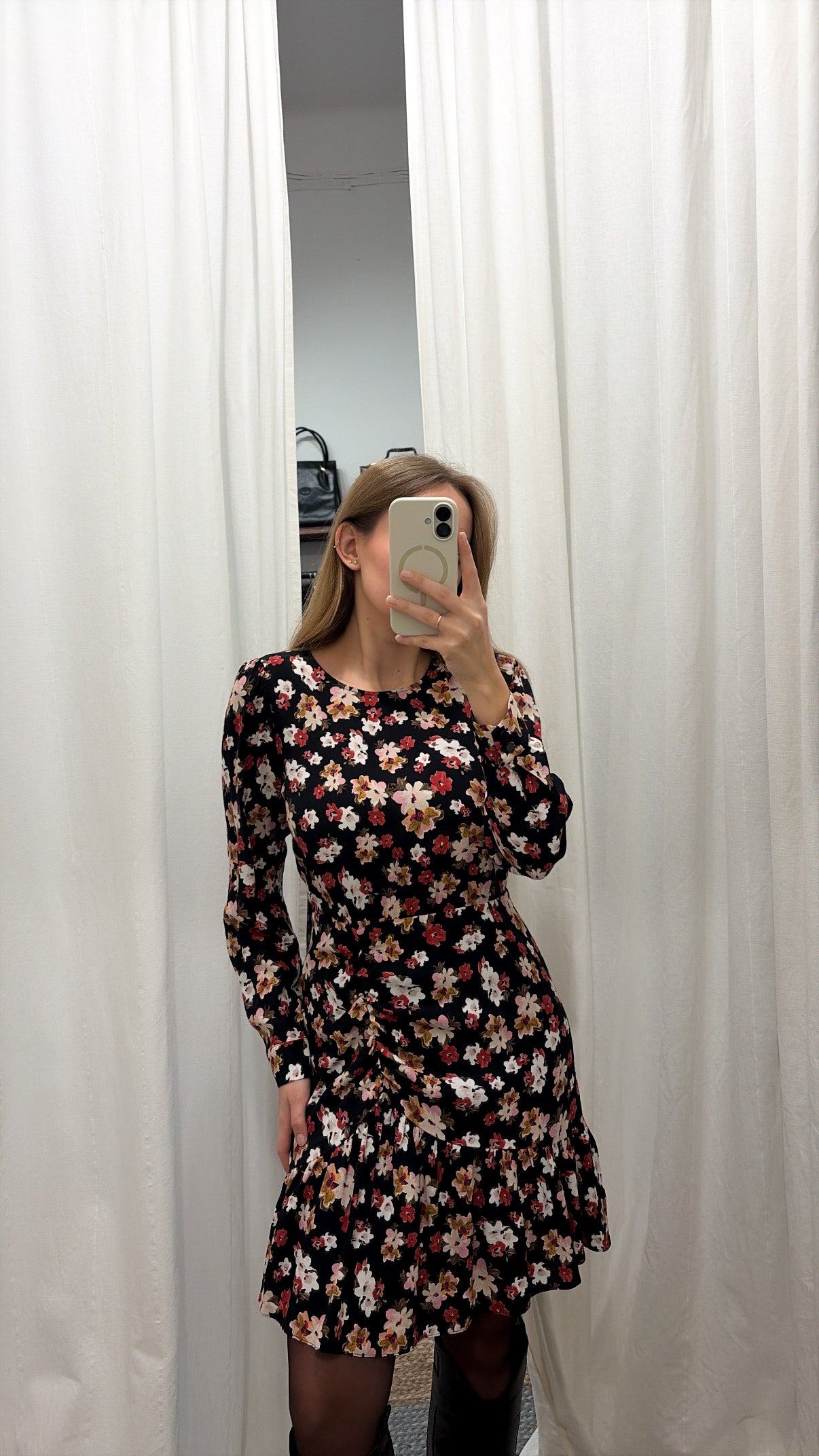 Sukienka ze 100% wiskozy w kwiaty | S/M