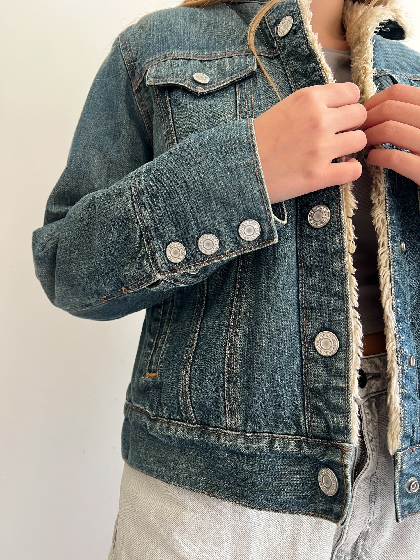 Denim kurtka z futerkiem | GAP | XS\S