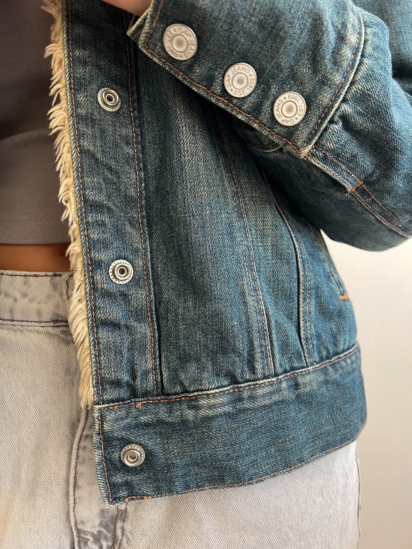 Denim kurtka z futerkiem | GAP | XS\S