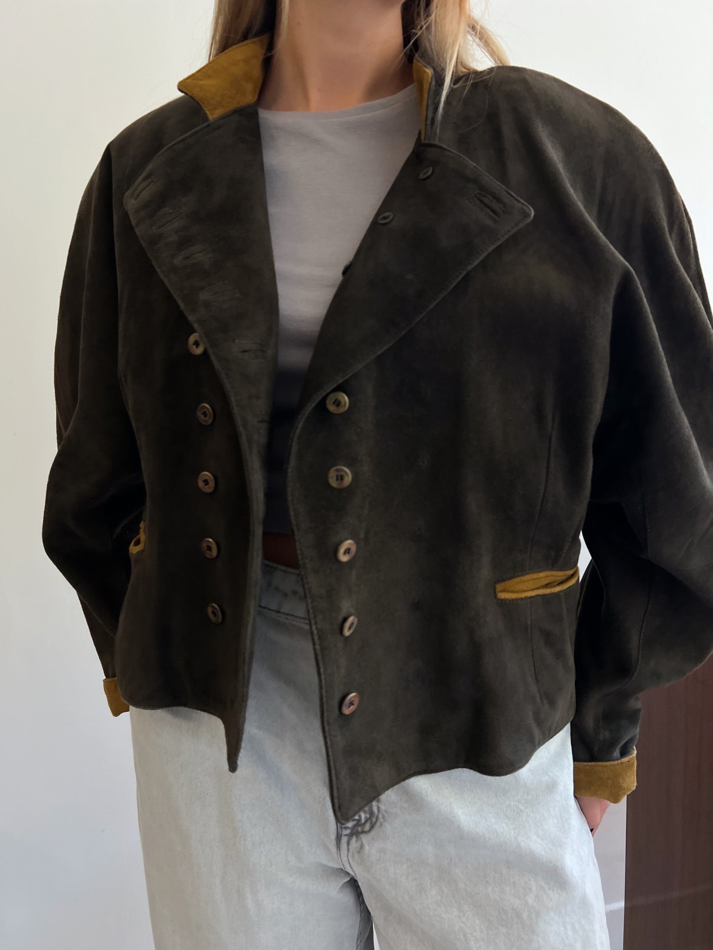 Vintage zamszowa kurtka z zarysowaniem lini ramion | M/L