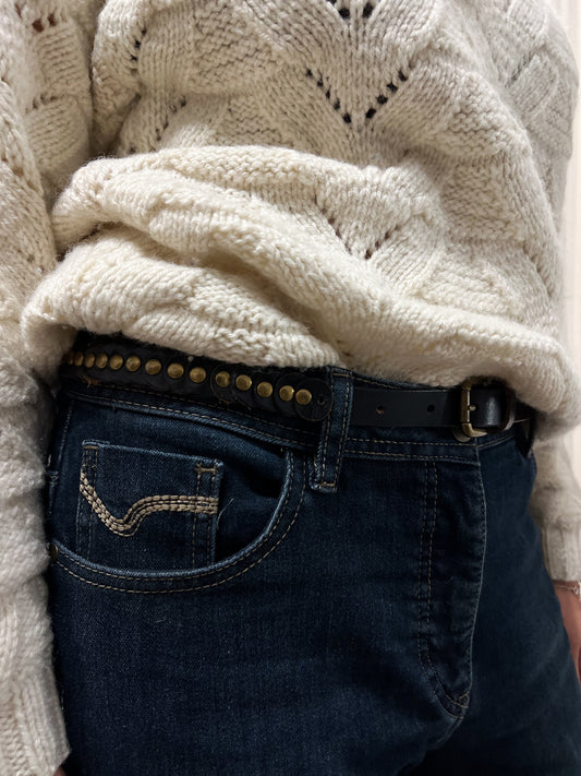 Czarny ciężki pasek z ćwiekami | kozia skóra | medium