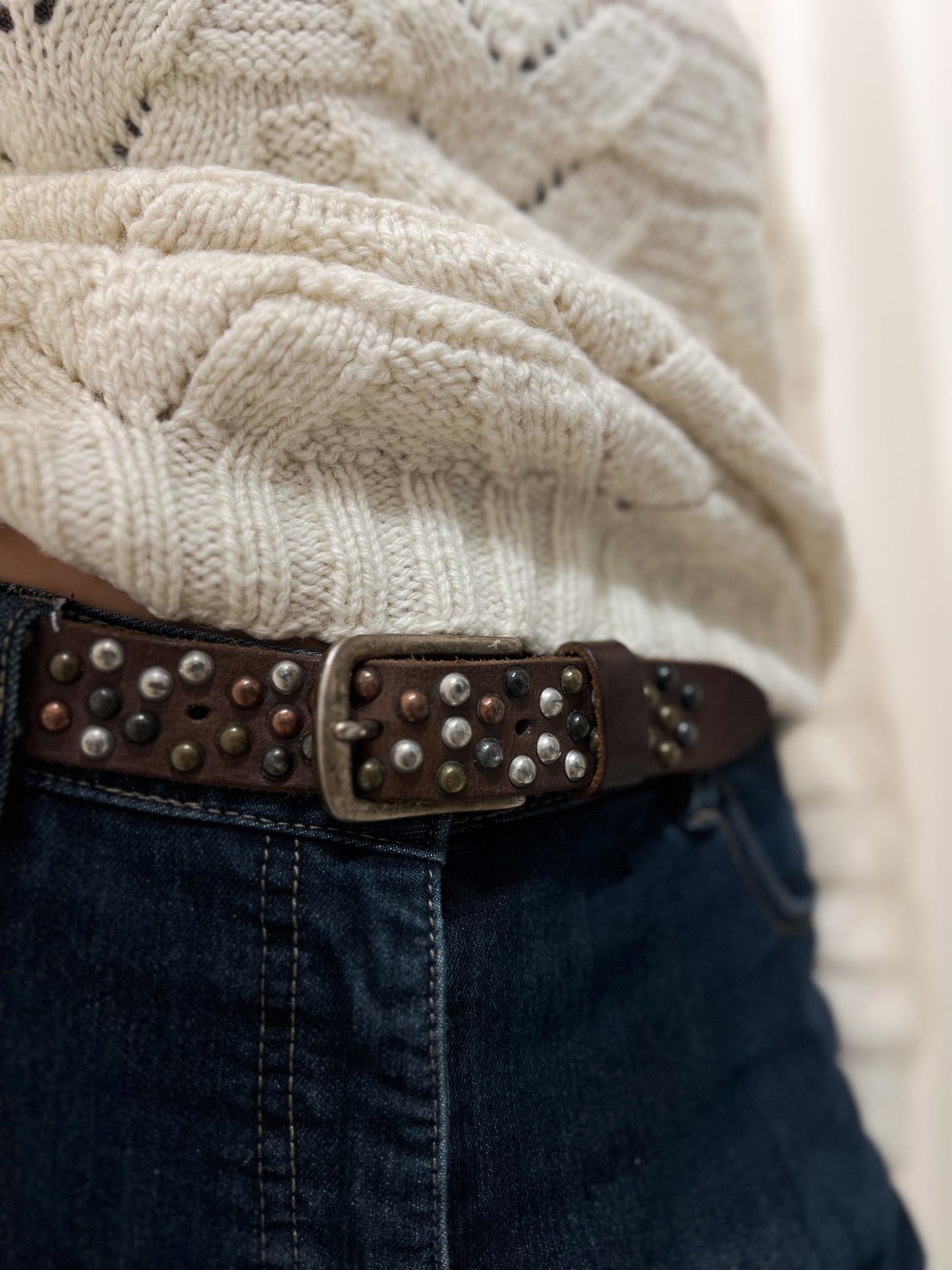 Masywny brązowy pasek z ćwiekami | skóra naturalna | small