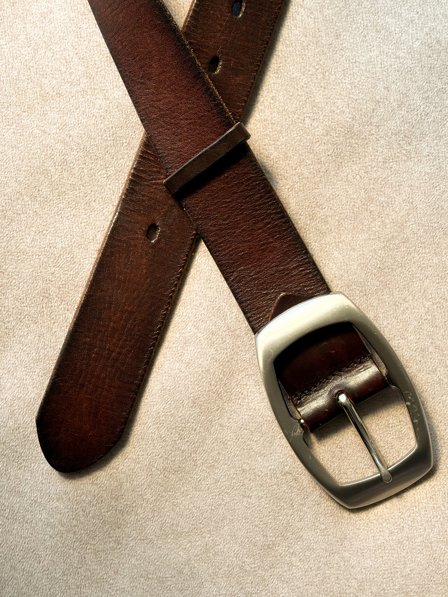 Skórzany pasek vintage z dużą srebrną klamrą | MEDIUM