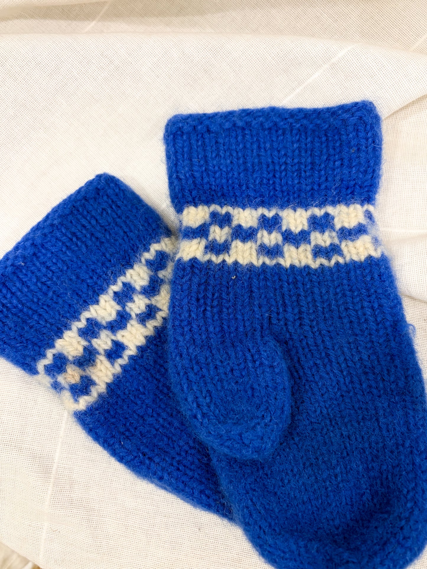 Ręcznie robione rękawiczki wełniane