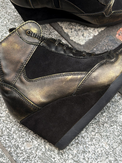 Skórzane wedge sneakersy na koturnie 36