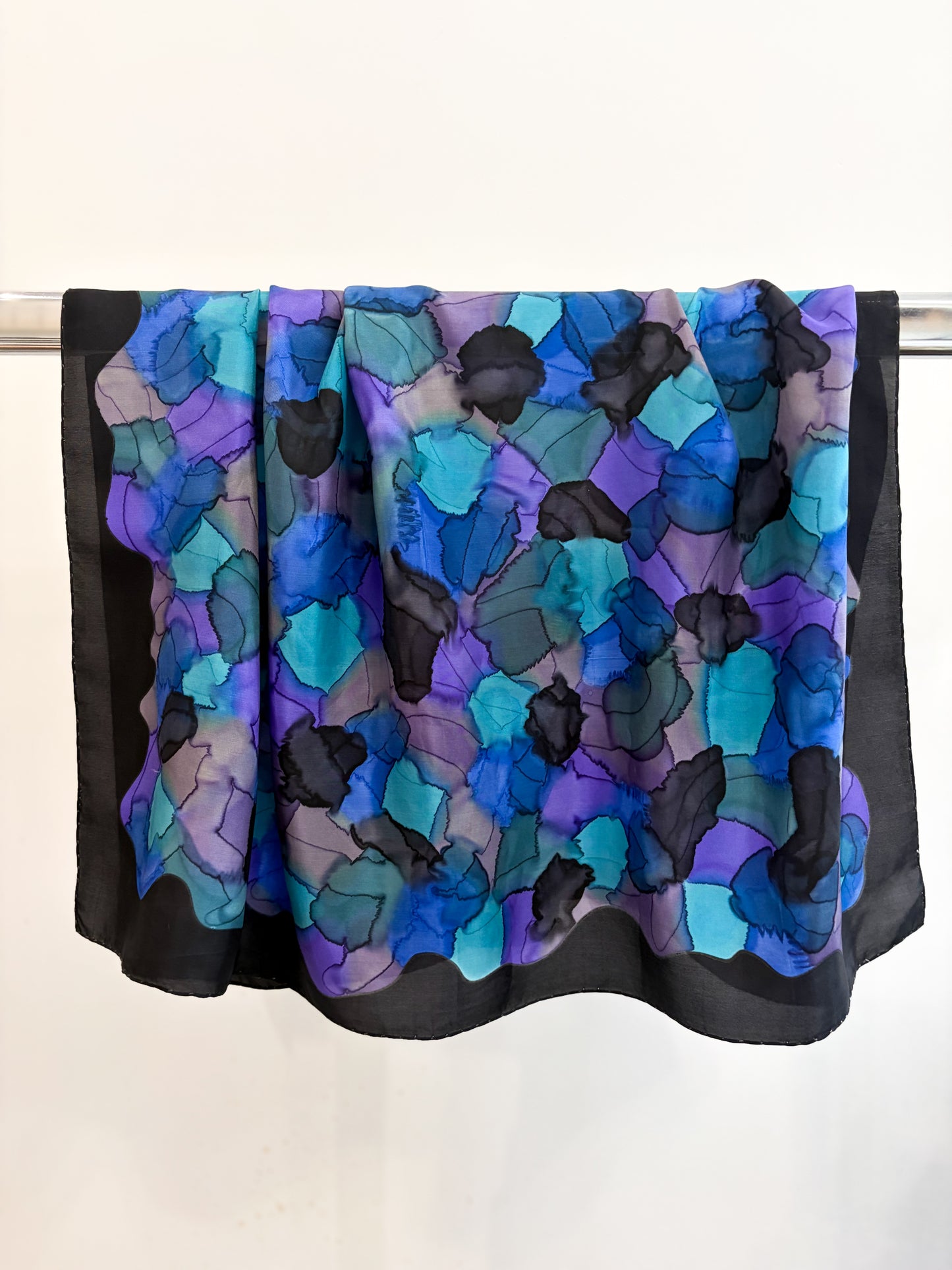 Ręcznie malowana jedwabna apaszka 90x90