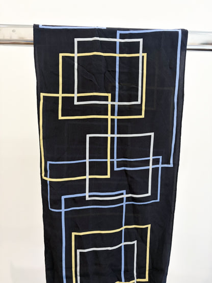 Jedwabna apaszka w geometryczny wzór 130x30